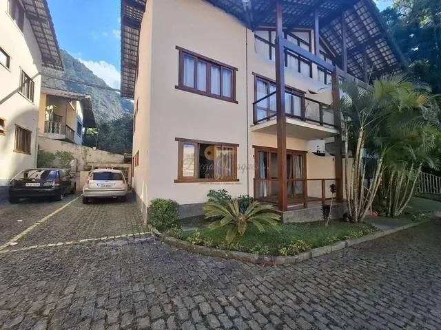 Imagem: Casa em Condomínio para Venda em Teresópolis