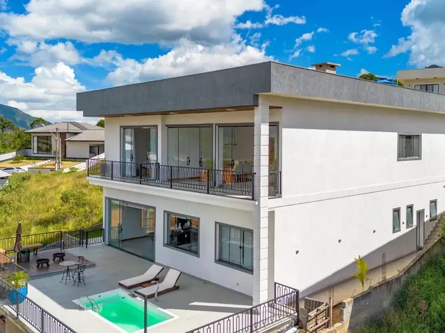 Imagem 15: Casa com 4 Suítes na Barra do Imbuí, Teresópolis