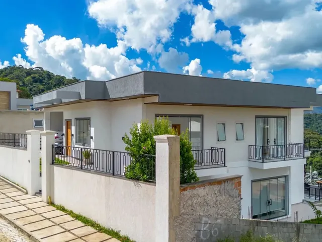 Imagem 5: Casa com 4 Suítes na Barra do Imbuí, Teresópolis