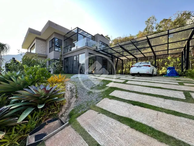 Imagem: Casa em Condomínio À Venda, 4 Quartos