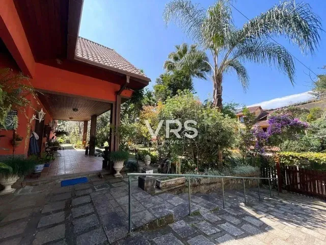 Imagem: Casa com 3 Dormitórios À Venda, 565 M²