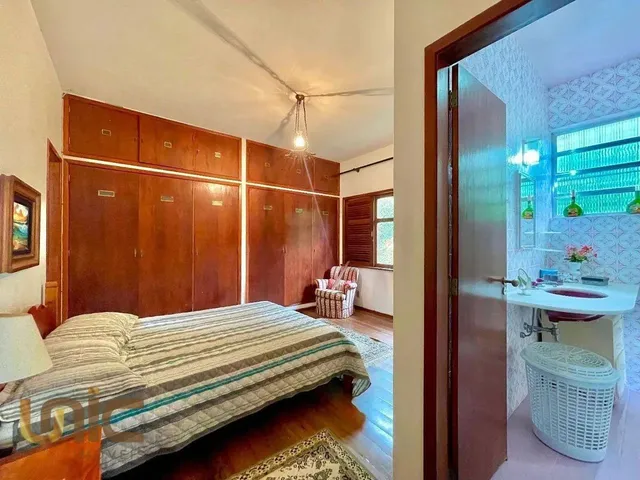 Imagem 4: Casa com 3 Dormitórios À Venda, 284 M² por R$ 950.000,00 - Albuquerque