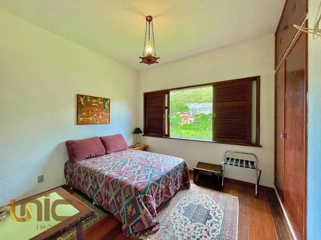 Imagem 2: Casa com 3 Dormitórios À Venda, 284 M² por R$ 950.000,00 - Albuquerque