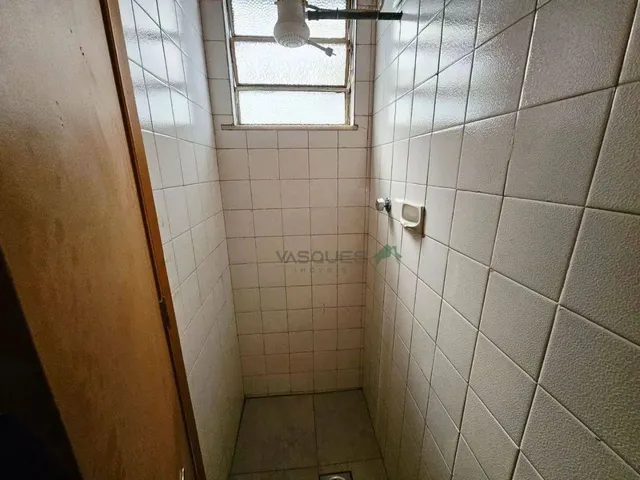 Imagem 2: Excelente Apto de 2 Quartos no Centro da Cidade com Elevador