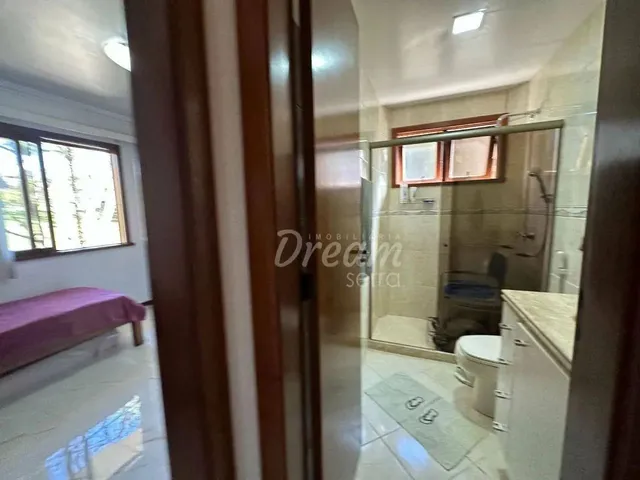 Imagem 2: Casa com 6 Dormitórios À Venda, 439 M² por R$ 2.550.000,00 - Várzea - Teresópolis/Rj