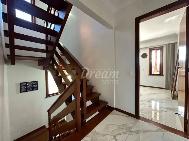 Imagem 8: Casa com 6 Dormitórios À Venda, 439 M² por R$ 2.550.000,00 - Várzea - Teresópolis/Rj