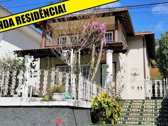 Imagem: A casa em condomínio possui 3 Dormitórios, 1 Suíte, 4 Banheiros