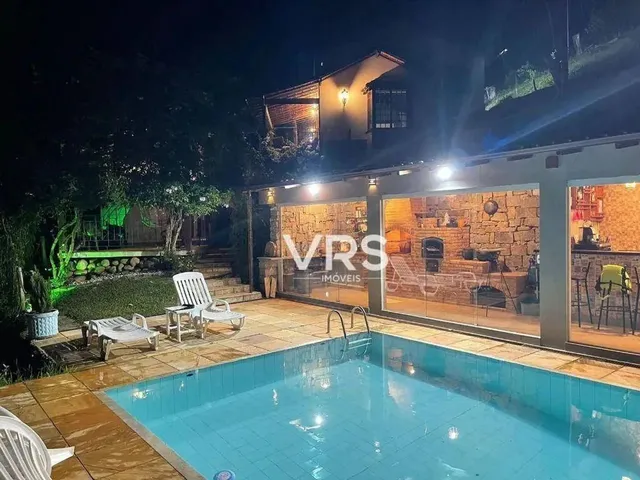 Imagem 4: Casa com 5 Dormitórios À Venda, 300 M² por R$ 2.000.000,00 - Parque do Imbui