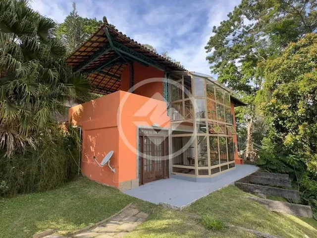 Imagem: Casa com 2 Quartos e 245M² a Venda por