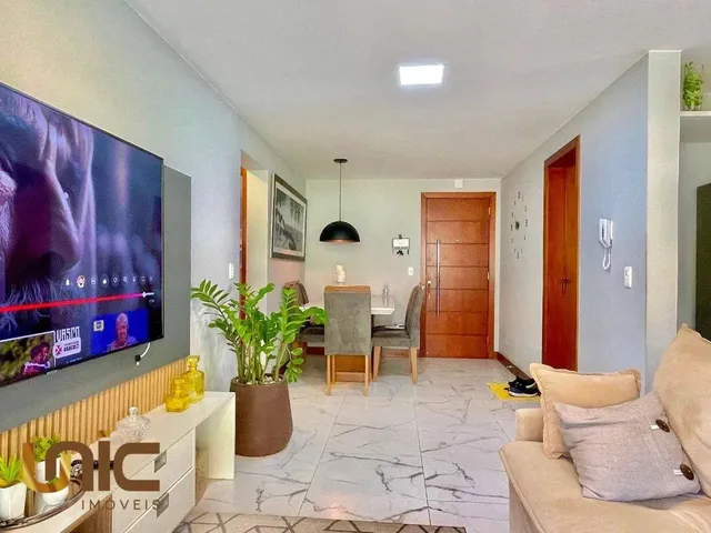 Imagem: O apartamento possui 2 Dormitórios, 1 Suíte, 2 Banheiros