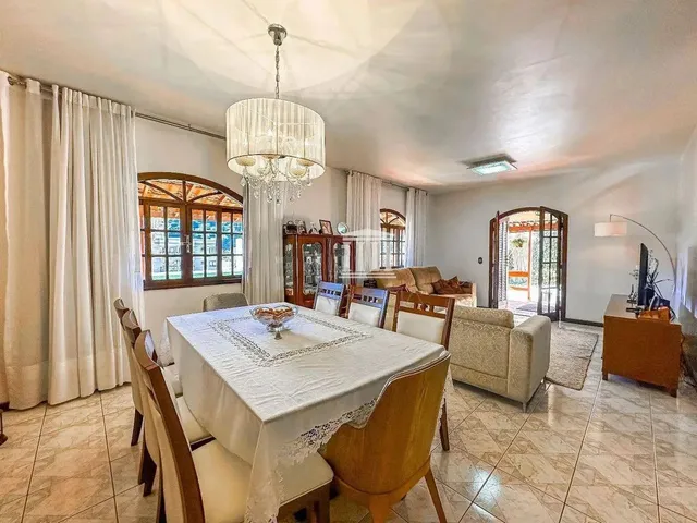 Imagem 8: Casa com 3 Dormitórios À Venda, 285 M² por R$ 1.100.000,00 - Araras - Teresópolis/Rj