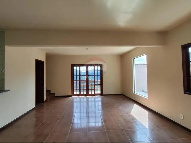 Imagem 1: Casa À Venda em Teresópolis