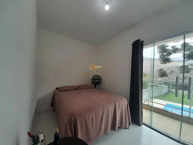Imagem 10: Casa para Venda em Teresópolis, Pessegueiros, 3 Dormitórios, 1 Suíte, 2 Banheiros, 2
