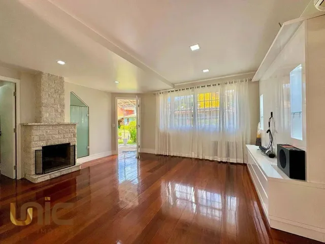Imagem 14: Casa com 3 Dormitórios À Venda, 128 M² por R$ 850.000,00 - Albuquerque