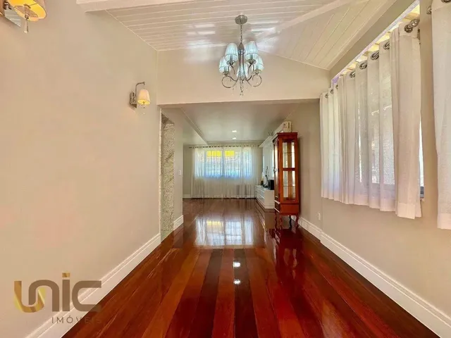 Imagem 5: Casa com 3 Dormitórios À Venda, 128 M² por R$ 850.000,00 - Albuquerque