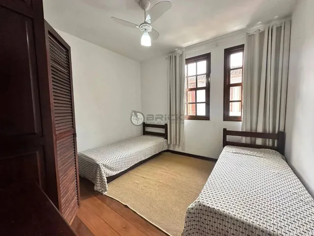Imagem 2: Casa com 3 Quartos Sendo 1 Suíte + Dependência em Condomínio no Alto - Teresópolis/Rj