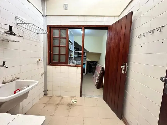 Imagem 4: Casa com 3 Quartos Sendo 1 Suíte + Dependência em Condomínio no Alto - Teresópolis/Rj