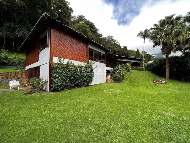 Imagem: Casa em Condomínio À Venda, 5 Quartos