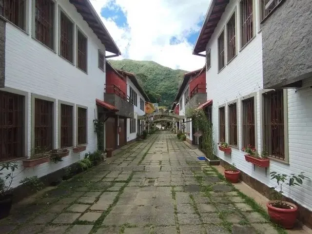 Imagem: Casa em Condomínio para Venda em Teresópolis