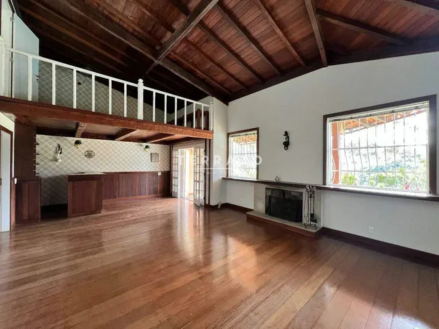 Imagem 2: Casa em Condomínio À Venda, 5 Quartos, 3 Suítes, 3 Vagas, Albuquerque - Teresópolis/Rj