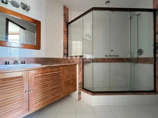 Imagem 10: Casa em Condomínio À Venda, 5 Quartos, 3 Suítes, 3 Vagas, Albuquerque - Teresópolis/Rj