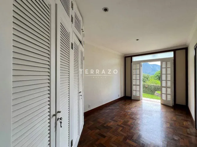 Imagem 7: Casa em Condomínio À Venda, 5 Quartos, 3 Suítes, 3 Vagas, Albuquerque - Teresópolis/Rj