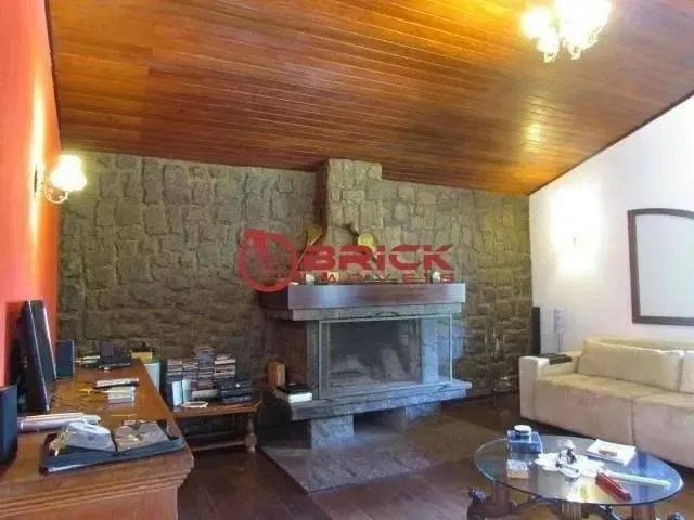 Imagem 9: Casa com 4 Quartos Sendo 2 Suítes, 8.000 M² de Terreno em Condomínio em Albuquerque