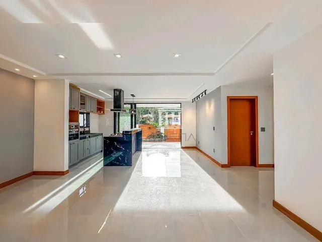Imagem: Casa com 4 Dormitórios À Venda, 185 M²
