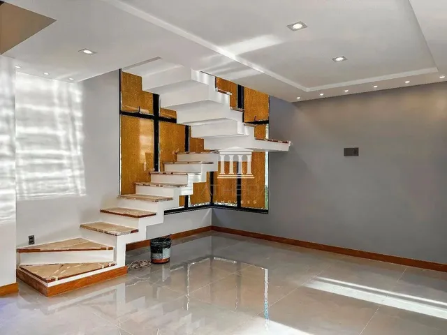 Imagem 3: Casa com 4 Dormitórios À Venda, 185 M² por R$ 1.390.000,00 - Posse - Teresópolis/Rj