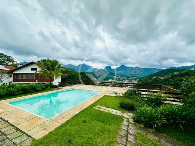 Imagem: Casa em Condominio, 4 Quartos, 2 Suítes