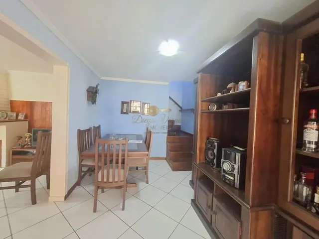 Imagem 2: Casa para Venda em Teresópolis, Três Córregos, 4 Dormitórios, 1 Suíte, 4 Banheiros