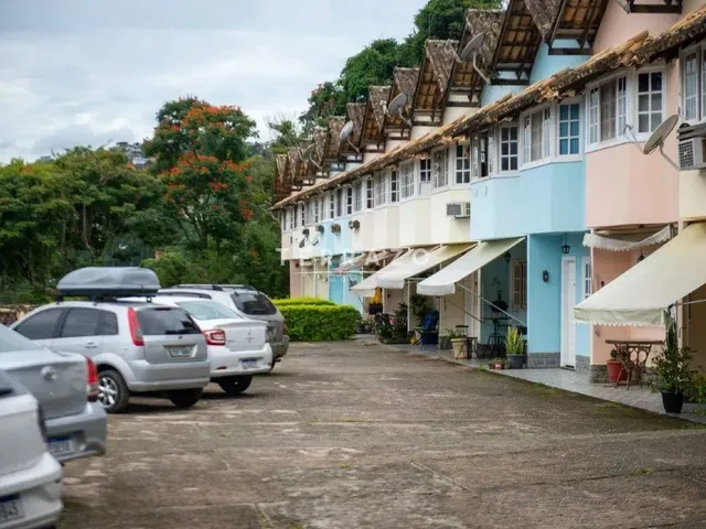 Imagem: Casa em Condomínio À Venda, 3 Quartos
