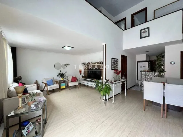 Imagem: Casa em Condomínio / 3 Quartos / 130M2