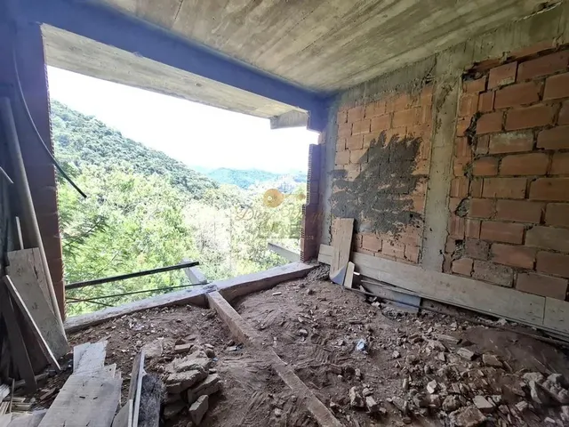Imagem 3: Casa para Venda em Teresópolis, Albuquerque, 3 Dormitórios, 3 Suítes, 4 Banheiros, 2