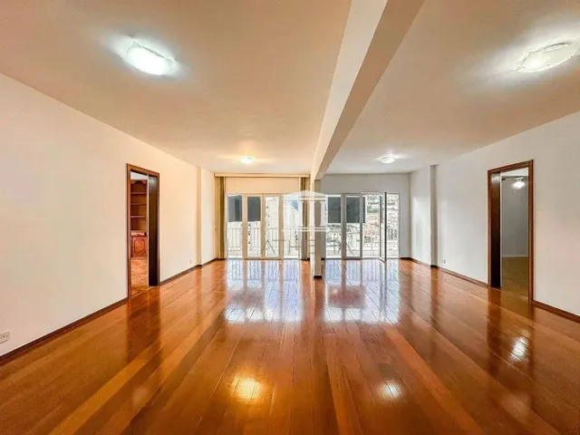 Imagem: Apartamento com 5 Dormitórios À Venda