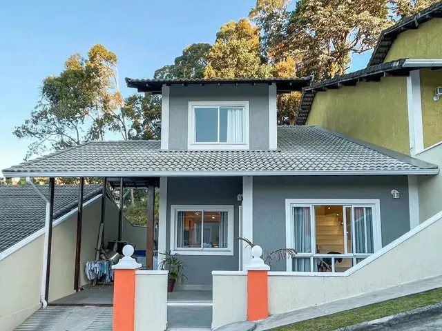 Imagem 1: Excelente Casa em Teresópolis Dentro de Condomínio Fechado e com Total Infra Estrutura