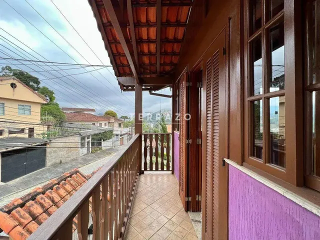 Imagem: Casa À Venda, 7 Quartos, 2 Suítes, 3 Vagas