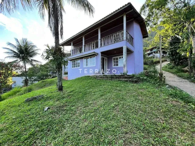 Imagem: Casa À Venda, 3 Quartos, 1 Suíte, Centro