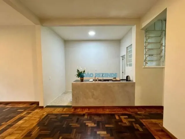 Imagem: O apartamento possui 3 Dormitórios, 3 Banheiros, 95m² de Área