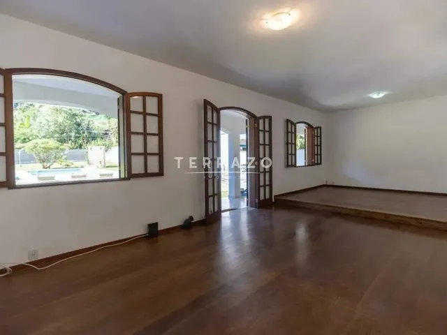 Imagem 11: Casa em Condomínio À Venda, 5 Quartos, 1 Suíte, 10 Vagas, Comary - Teresópolis/Rj