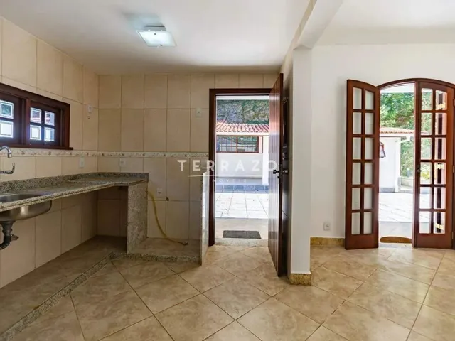 Imagem 10: Casa em Condomínio À Venda, 5 Quartos, 1 Suíte, 10 Vagas, Comary - Teresópolis/Rj