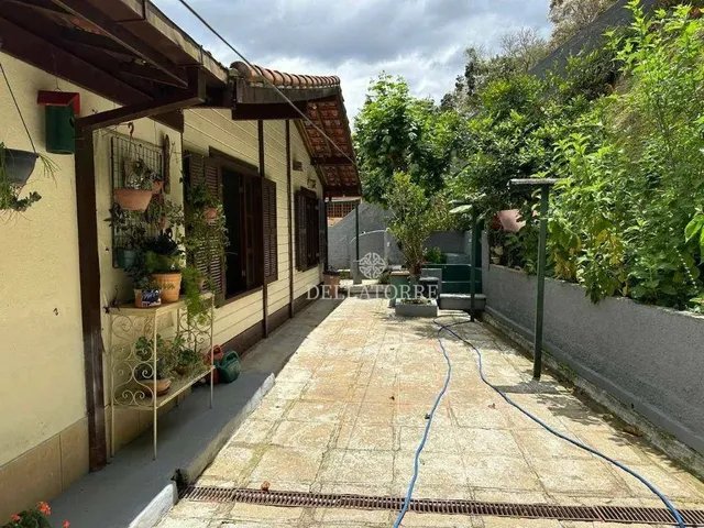 Imagem 8: Casa com 4 Dormitórios À Venda, 211 M² por R$ 910.000,00 - Albuquerque