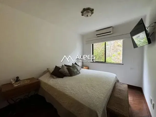 Imagem 4: Imóvel para Venda Possui 210 Metros Quadrados com 4 Quartos em Várzea - Teresópolis