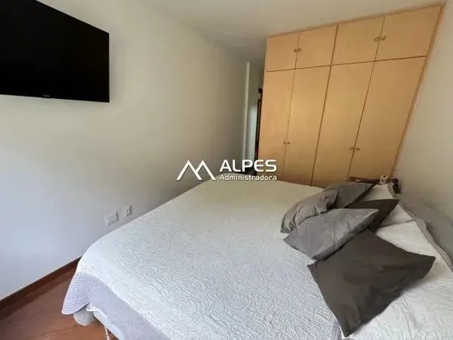 Imagem 9: Imóvel para Venda Possui 210 Metros Quadrados com 4 Quartos em Várzea - Teresópolis