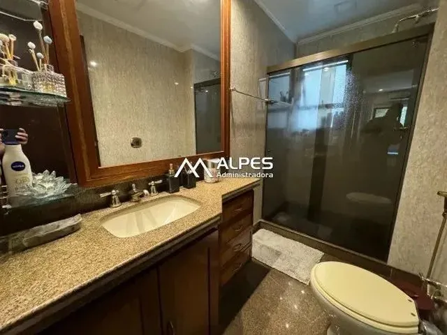Imagem 6: Imóvel para Venda Possui 210 Metros Quadrados com 4 Quartos em Várzea - Teresópolis