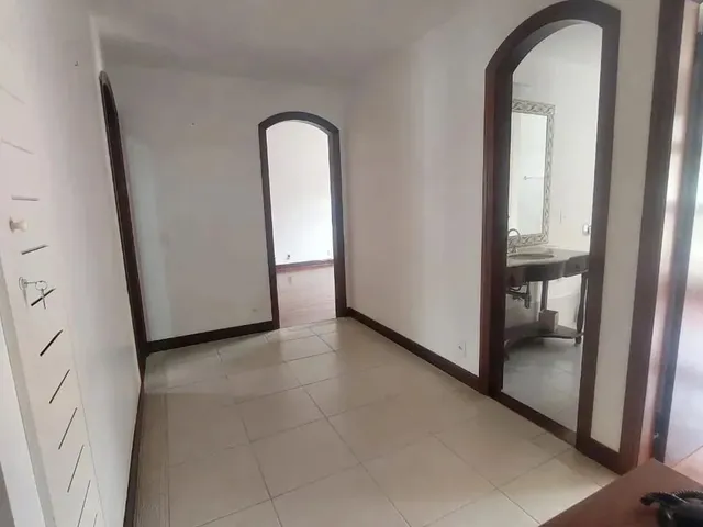 Imagem 12: Imóvel para Venda com 176 Metros Quadrados com 3 Quartos em Várzea - Teresópolis - Rj