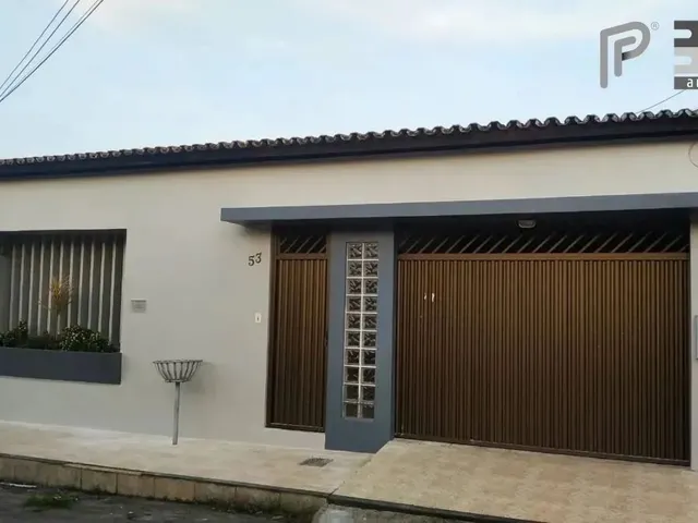 Imagem: Casa À Venda com 3 Dormitórios (1 Suíte)