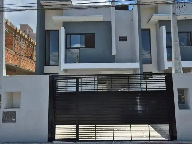 Imagem: Sobrado com 3 Dormitórios À Venda no Bairro