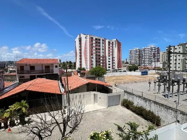 Imagem 7: Oportunidade - Apto com 3/4 Entre a Ponta Verde e Pajuçara