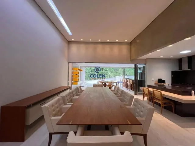Imagem 4: Casa Linear com 4 Suítes e Lazer em Alphaville